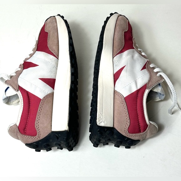 New Balance 327, in a white, pink, and red colorway size 7.5 - Picture 8 of 14